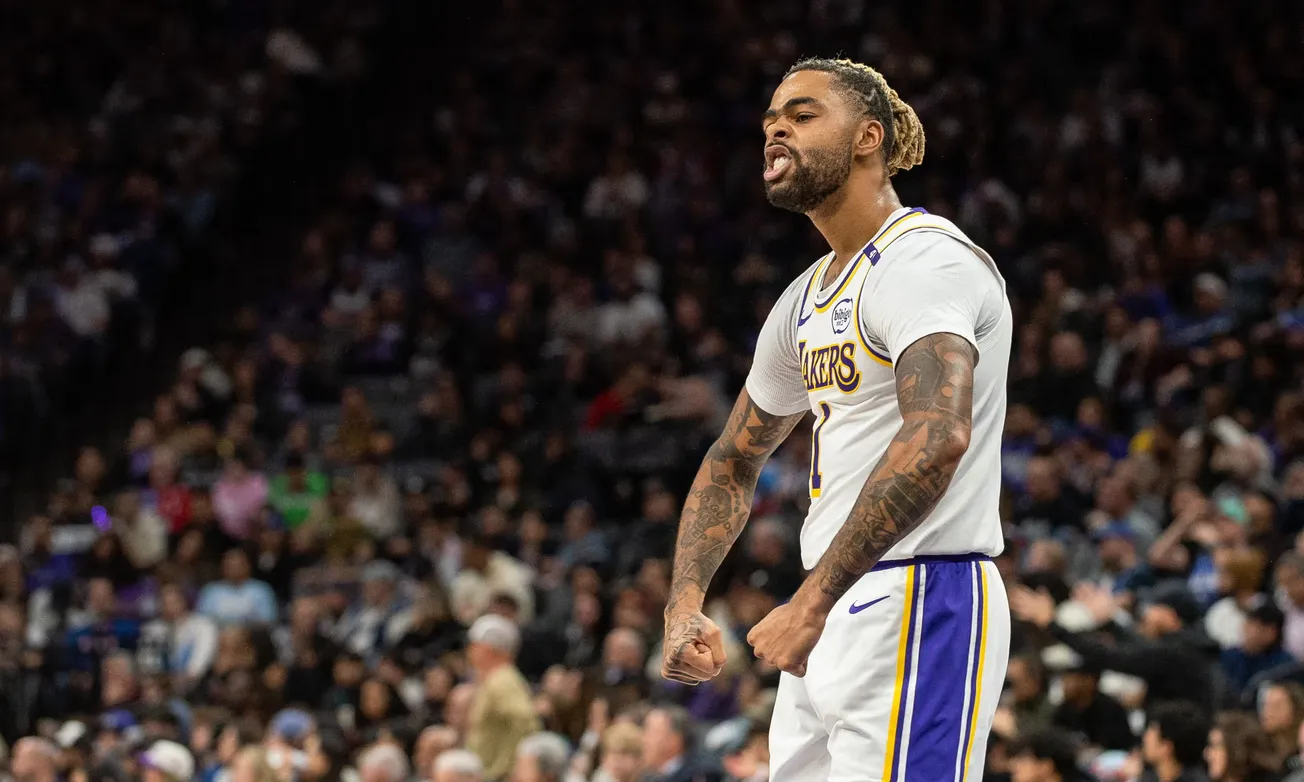 Lakers send D'Angelo Russell to Brooklyn in four-player trade